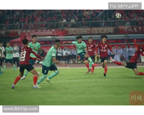 六号晚上精彩足球比赛直播全程回顾与精彩瞬间分享